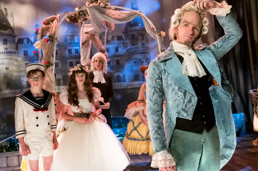 Of Course Neil Patrick Harris Sings the ‘Series of Unfortunate Events’ Theme