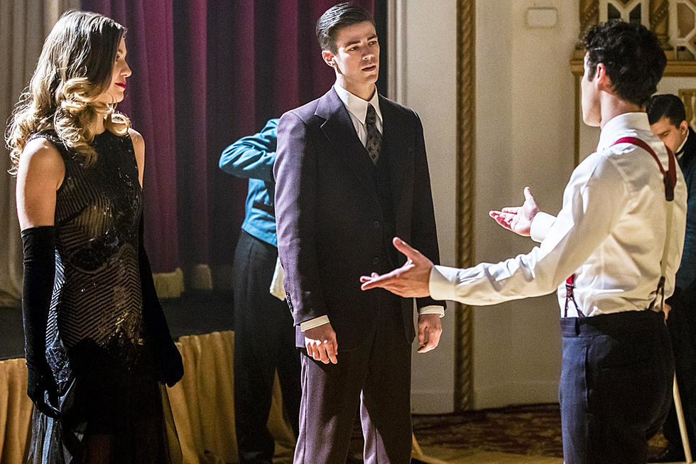 Go Behind the Scenes of ‘Flash’ and ‘Supergirl’s Musical ‘Duet’ in New Clip