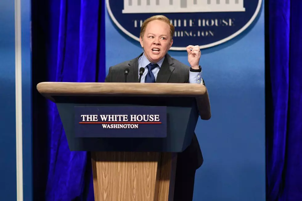 Melissa McCarthy's Sean Spicer Cruises NYC in 'SNL' Filming