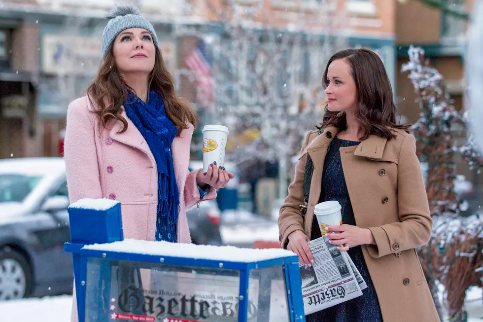 'Gilmore Girls' Star on Another Revival, Christmas Special