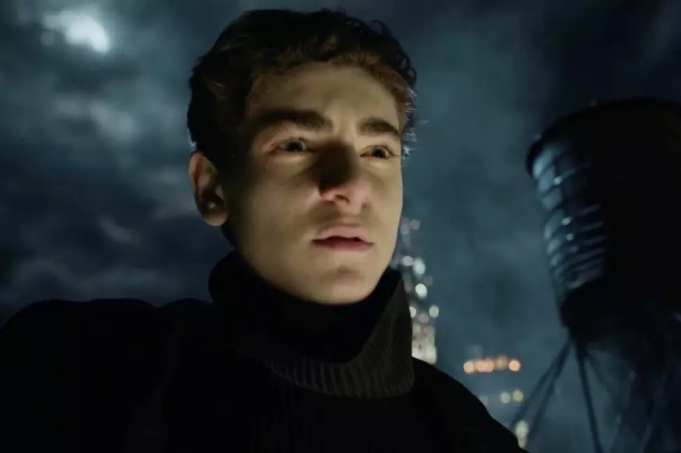 ‘Gotham’ Star Says ‘Batman Is Coming’ in Season 4 … Maybe