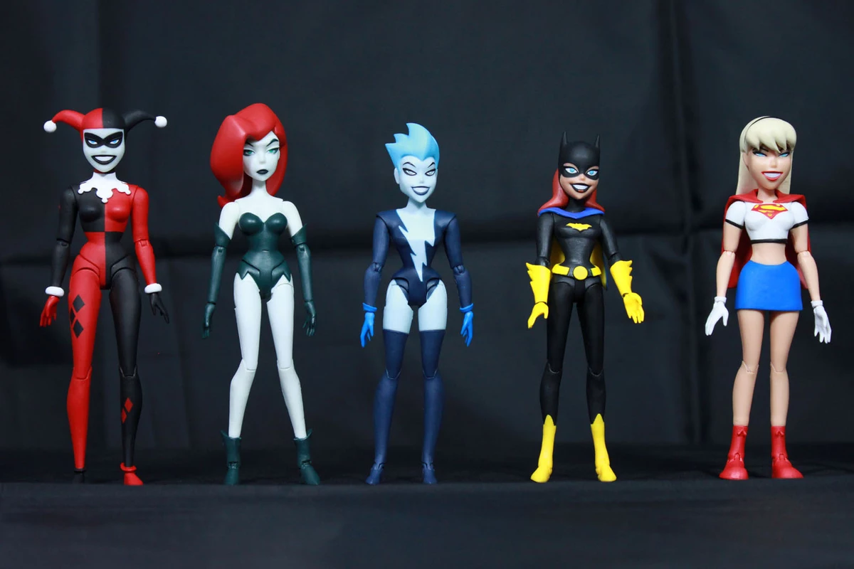 DC Collectibles Celebrates Girl's Night Out With Latest Figure Set