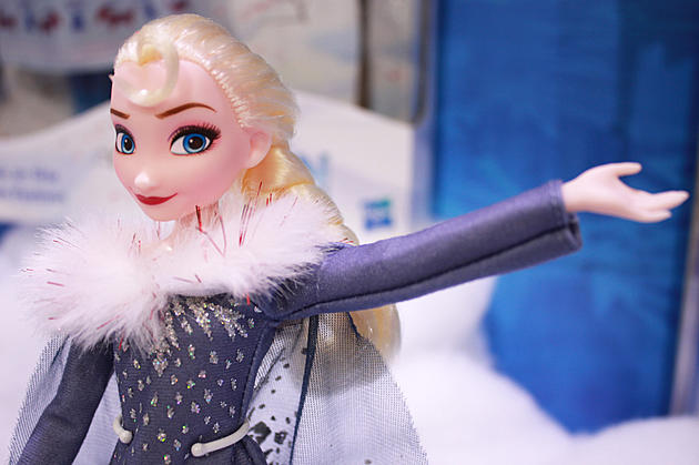‘Frozen’s Cast Isn’t Just Returning to Theaters This Year, They’re Also Getting New Dolls