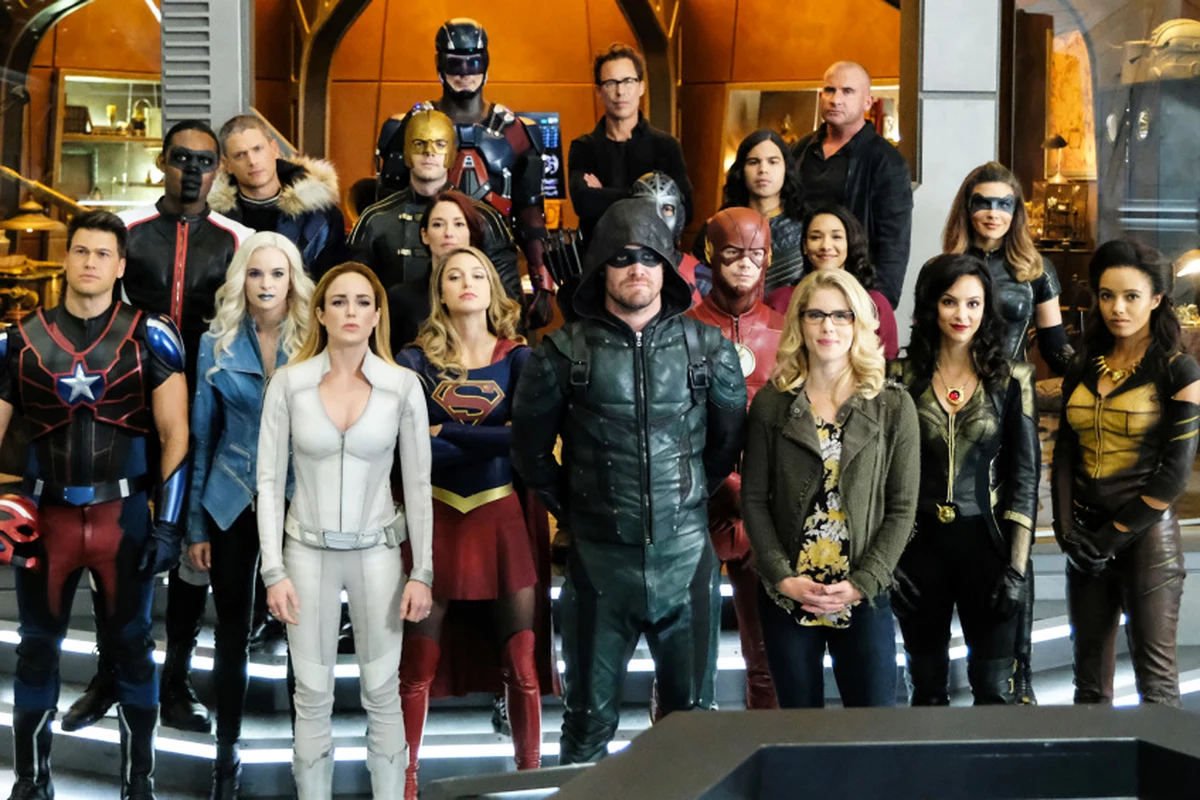 25 Arrow Flash Supergirl And Legends Crossovers Ranked 7408