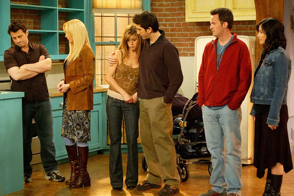 'Friends' Star Lisa Kudrow Says a Revival Would Be 'Sad'