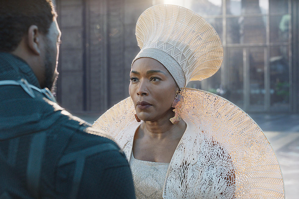 rôle de Angela Bassett au film Black Panther