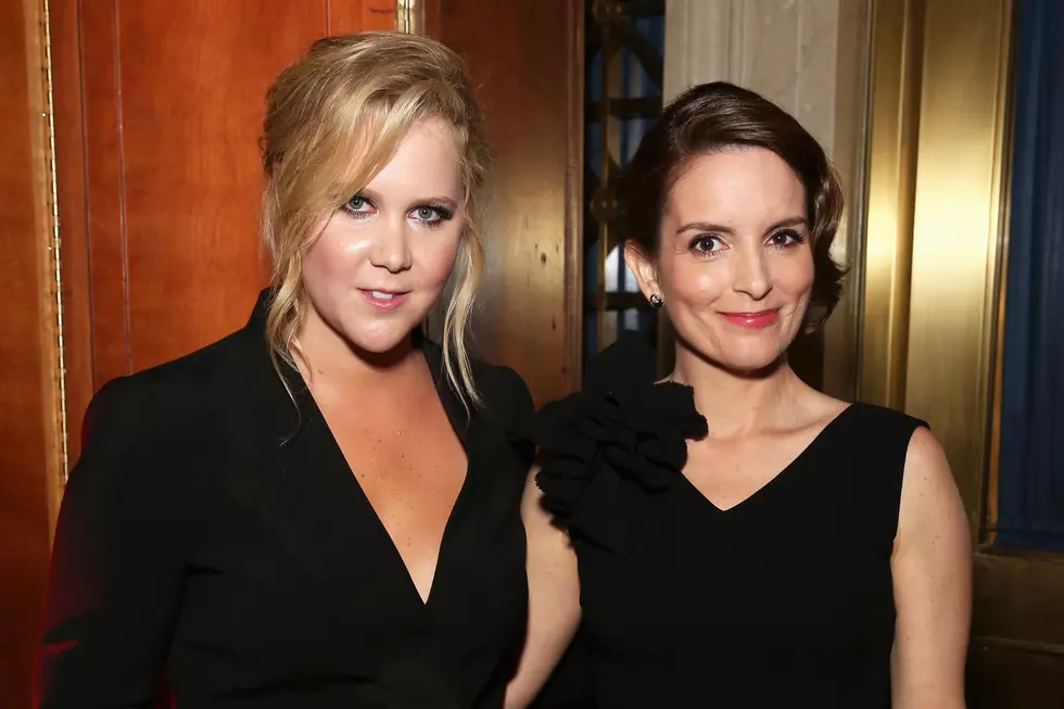 Tina Fey and Amy Schumer Are 'SNL' Season 43's Final Hosts