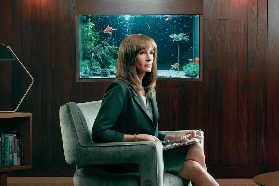 Watch the Trailer for Julia Roberts’ New TV Series, ‘Homecoming’