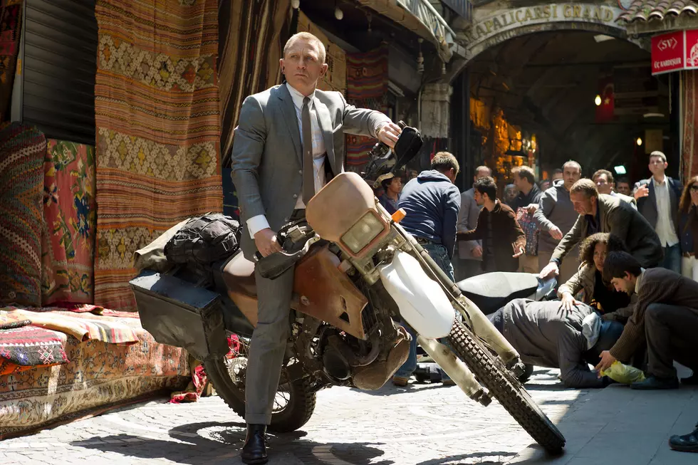 Shooting on ‘Bond 25’ Delayed After Daniel Craig Injures Ankle In Stunt