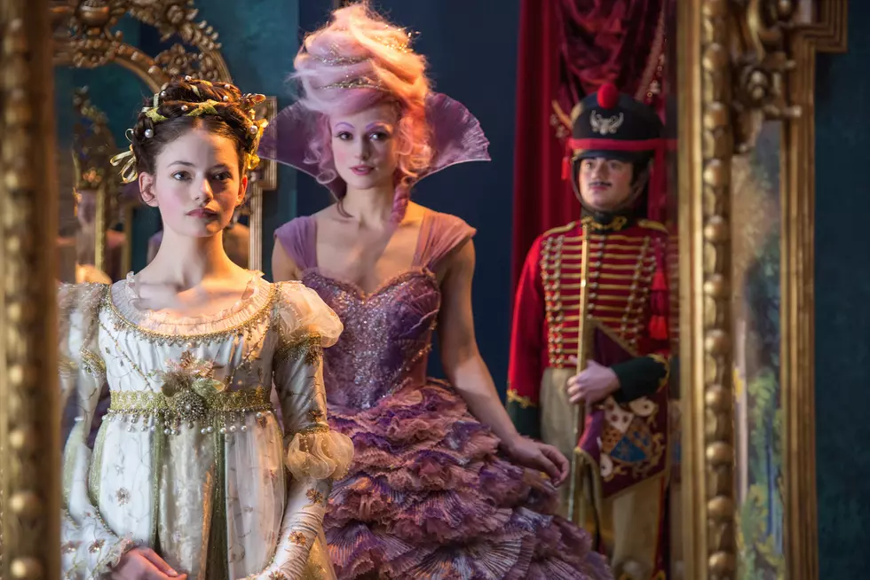 New ‘Nutcracker and the Four Realms’ Trailer Sure Looks a Lot Like ‘Alice in Wonderland’