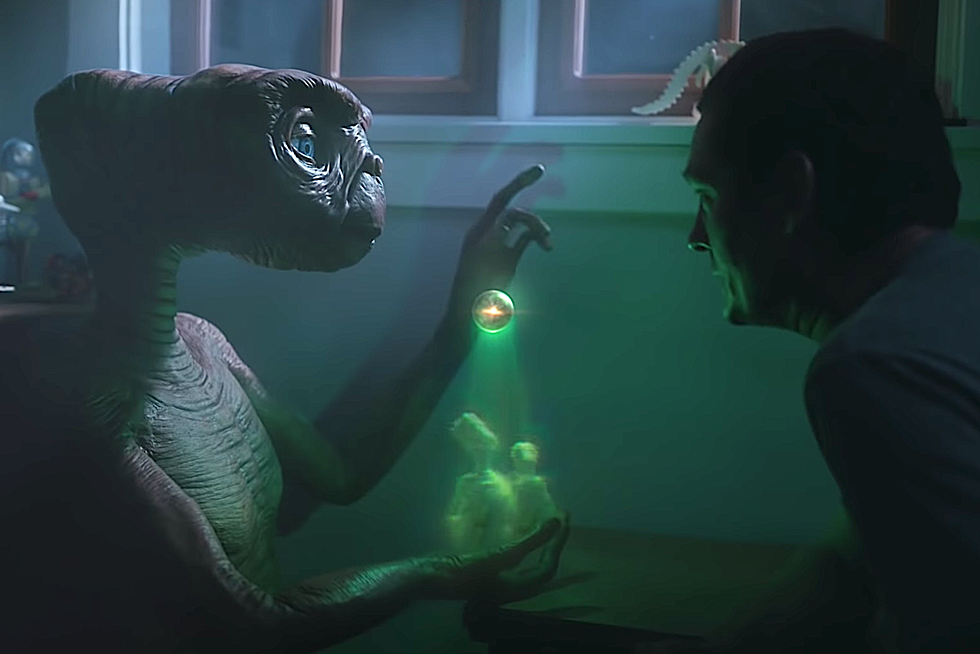 Watch E.T. and the Grown-Up Elliott Reunite in a New Commercial