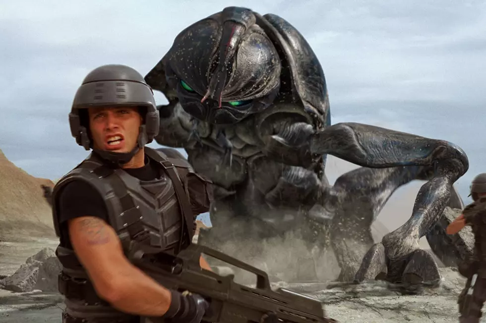 ‘Starship Troopers’: The Little Important Details You Missed