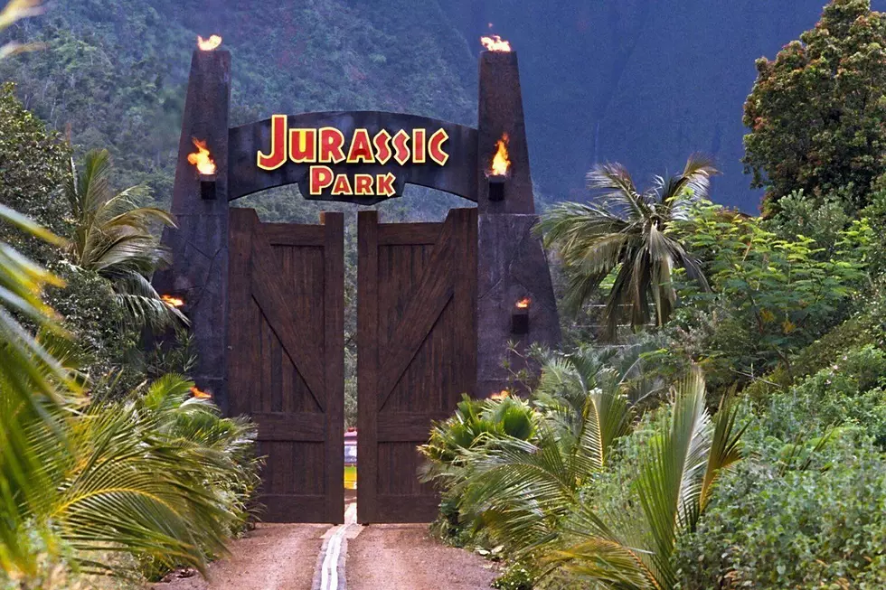 ‘Jurassic Park’ Tops Weekend Box Office, 27 Years After First Release