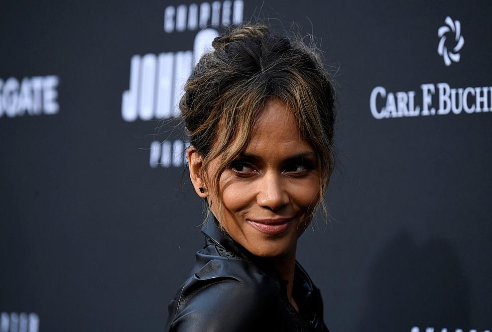 Halle Berry Steps Away From Transgender Role Following Criticism