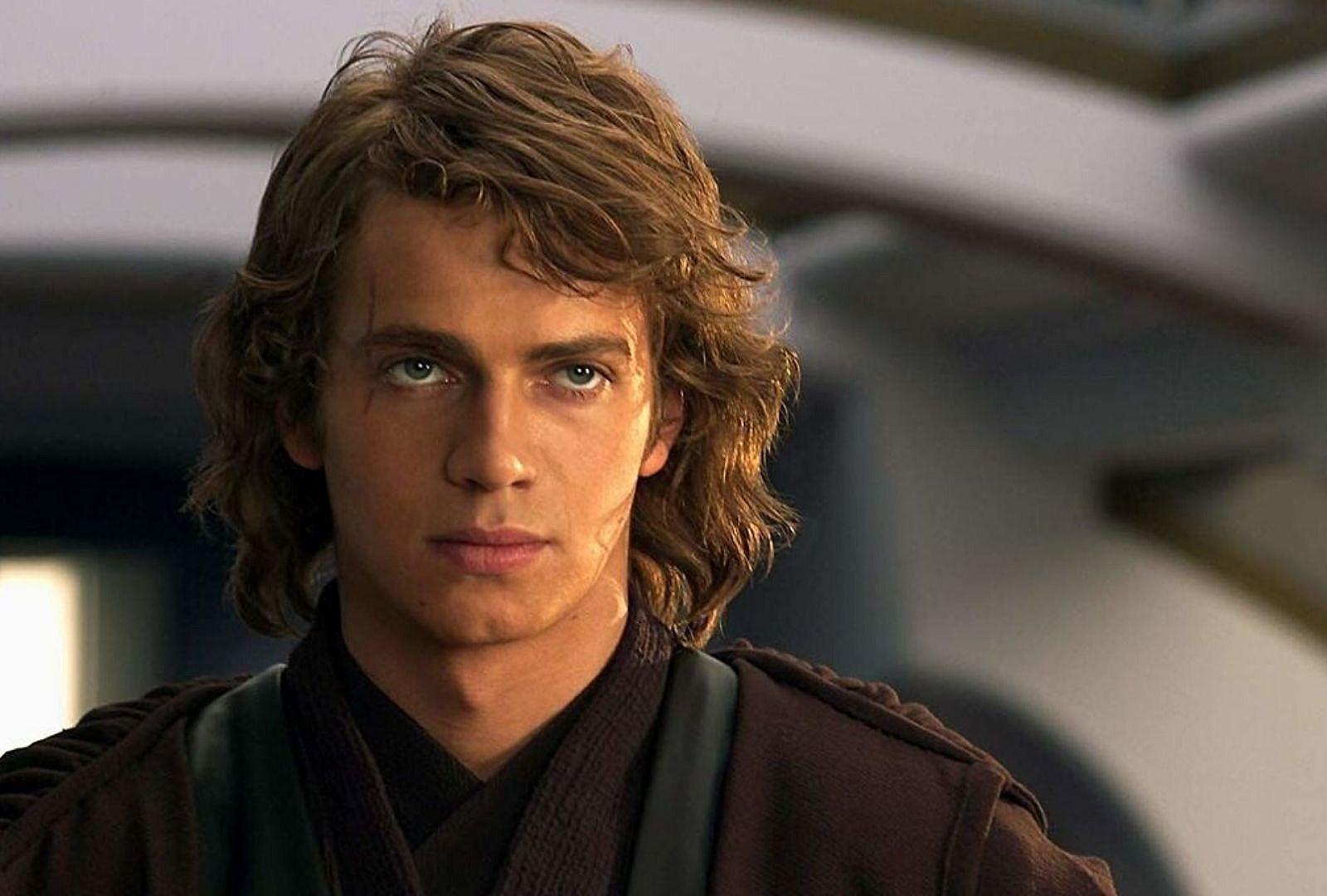 Hayden Christensen as Anakin Skywalker 