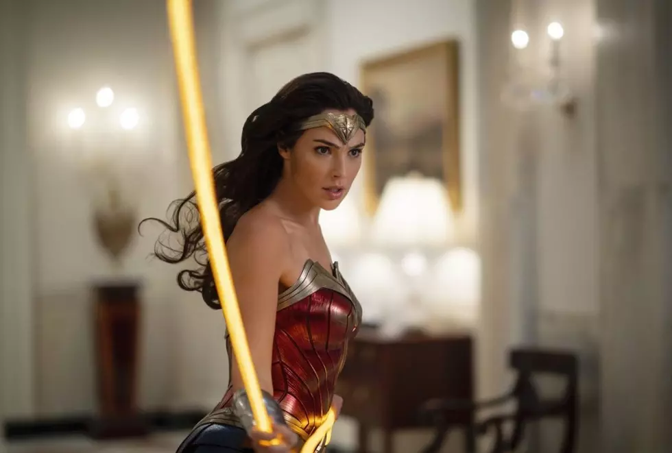 Why Diana Doesn’t Use Her Sword or Shield In ‘Wonder Woman 1984′