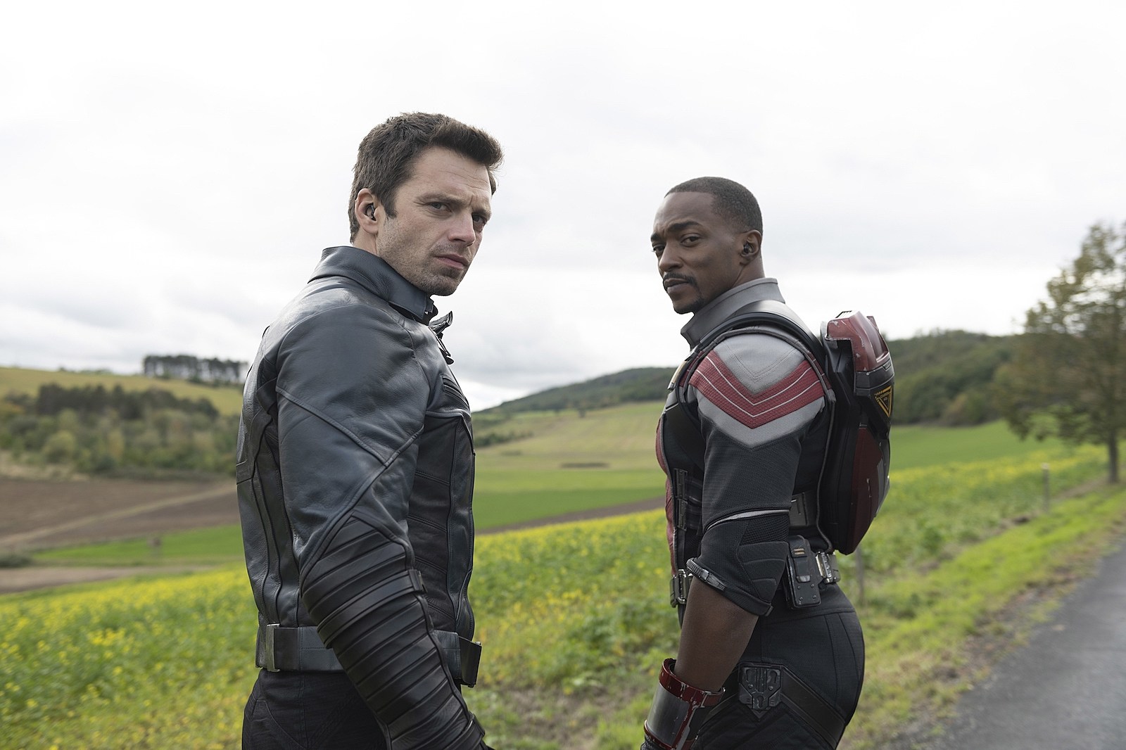 winter soldier and falcon new suit