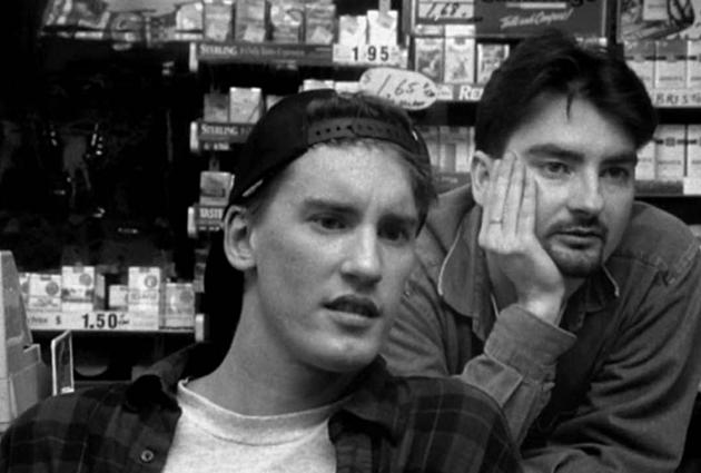 New ’Clerks 3’ Photo Recreates A Moment From the First ‘Clerks’ Exactly