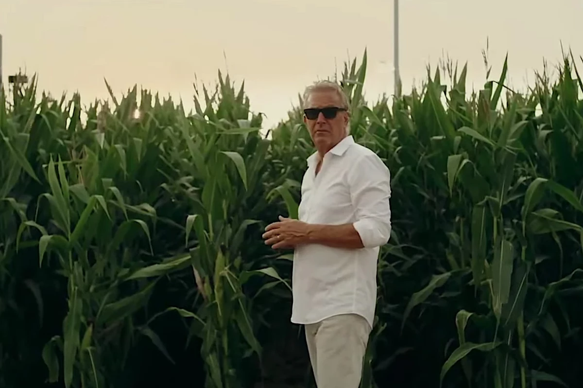Watch the Opening to the First Game at the Field of Dreams