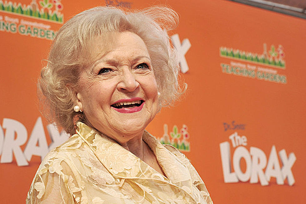 Huge Betty White Birthday Celebration At This Kentucky Bar