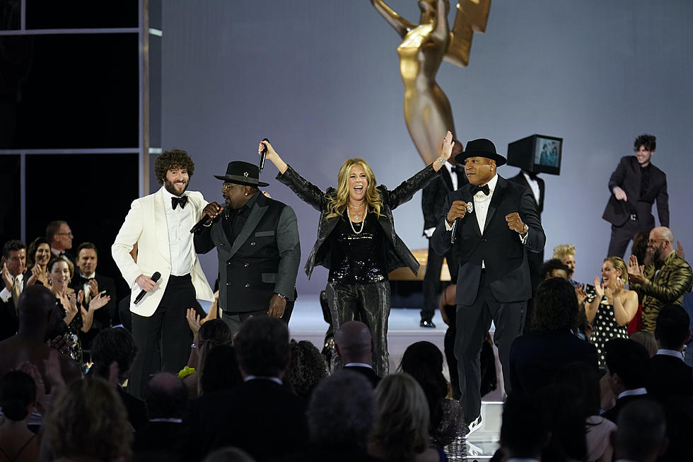 Watch the Emmys’ Wild Opening Musical Number Featuring Cedric the Entertainer, LL Cool J, and… Rita Wilson?