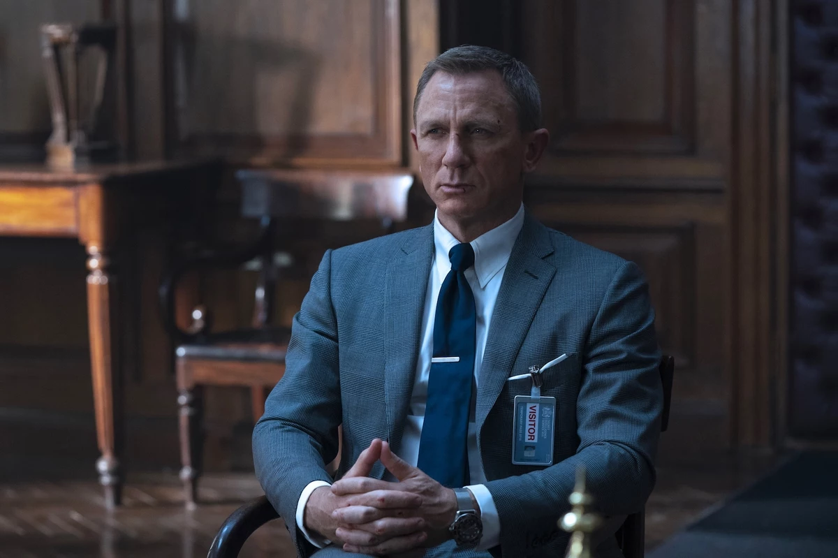 Daniel Craig Says James Bond Isn't Really Dead