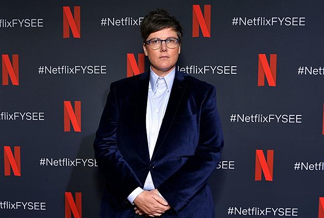 Hannah Gadsby Calls Out Ted Sarandos For Dave Chappelle Defense