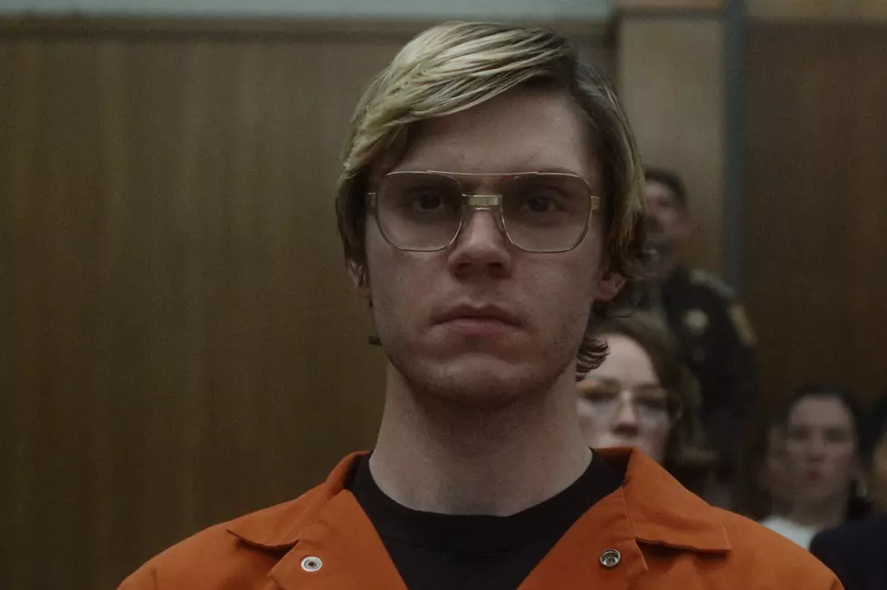 ‘Dahmer’ Trailer: Evan Peters Becomes the Infamous Killer