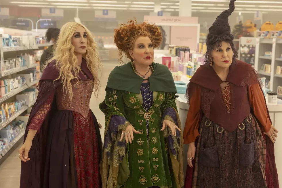 ‘Hocus Pocus 2’ Review: A Sequel With Very Little Magic