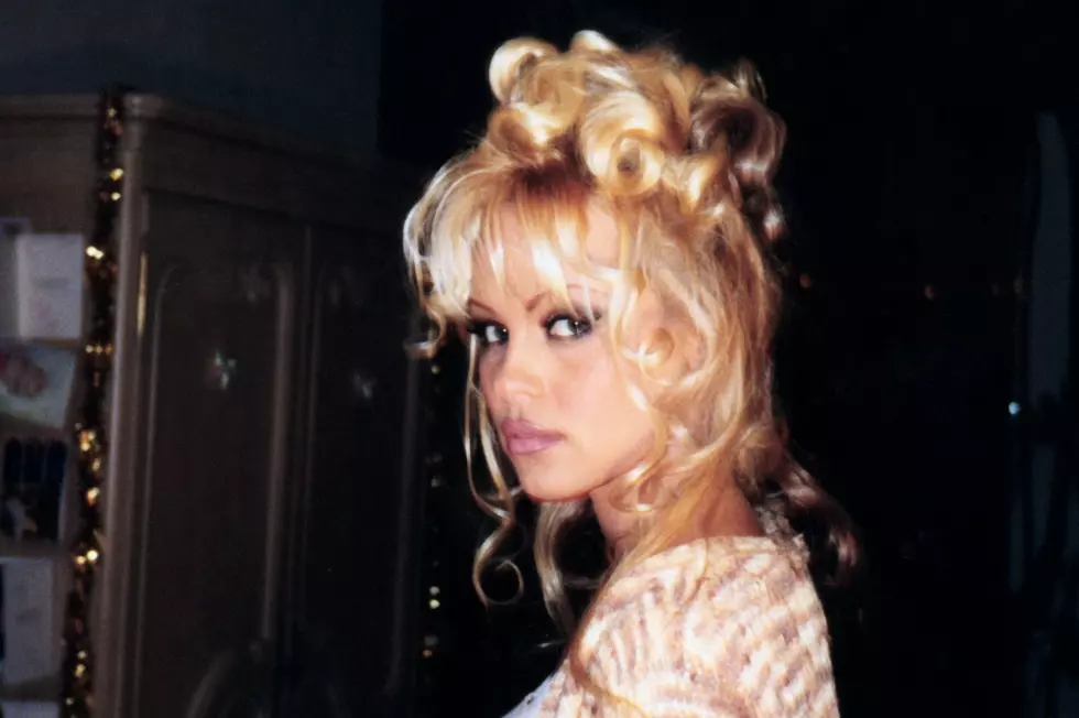 Allen Denies Flashing Pamela Anderson on Home Improvement Set