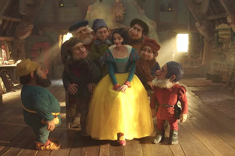 Disney Reveals First Look at 'Snow White' Live-Action Remake Disney Reveals First Look at 'Snow White' Live-Action Remake