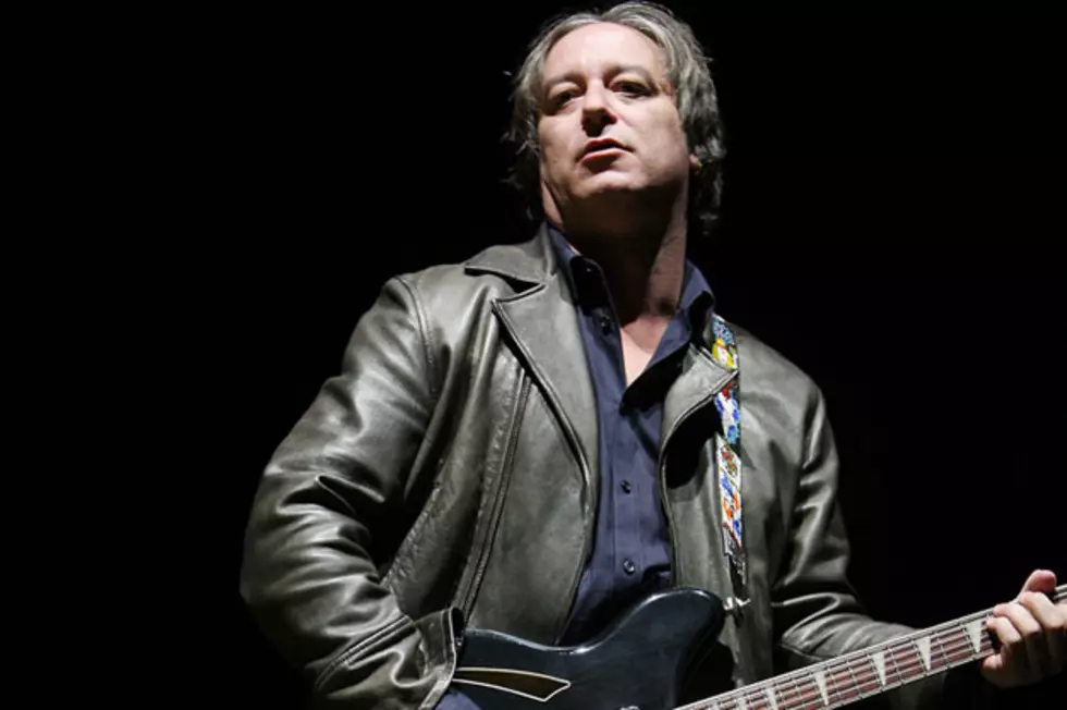Former R.E.M. Guitarist Peter Buck Prepping Solo Debut