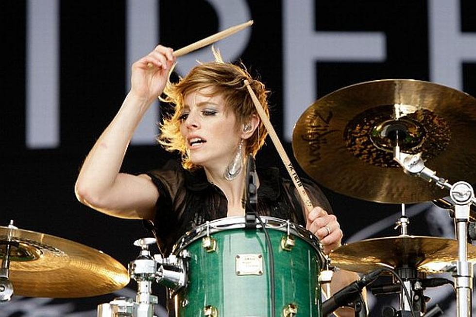 Neon Trees Drummer Elaine Bradley Reveals She&#8217;s Pregnant