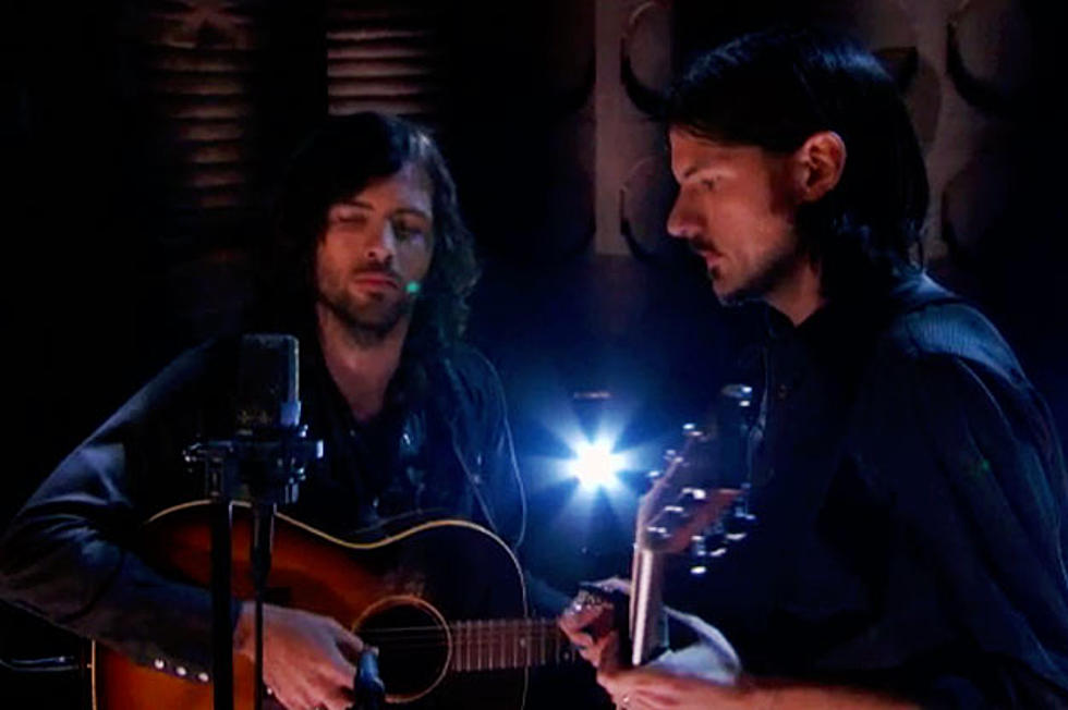 The Avett Brothers Perform &#8216;Murder in the City&#8217; on &#8216;Conan&#8217;