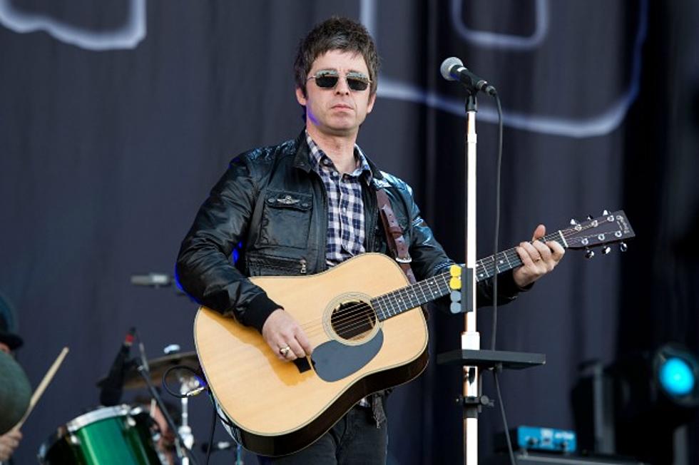 Noel Gallagher Plays Sick at Isle of Wight Festival 2012