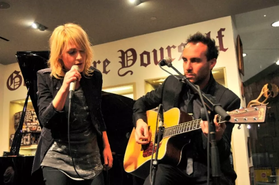 Metric Produce Mini-Documentary About &#8216;Synthetica&#8217;