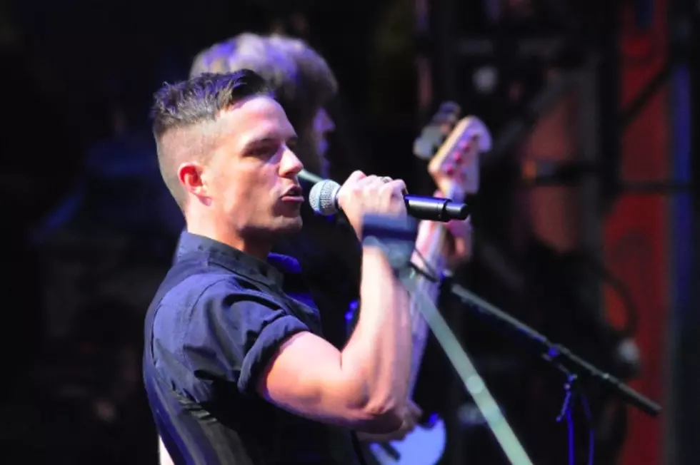 The Killers Cover Oasis’ ‘Don’t Look Back in Anger’