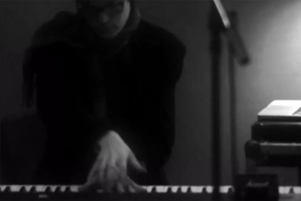 News Bits: Suede Unveil ‘Barriers’ Video, Tom Waits and Keith Richards Team Up + More