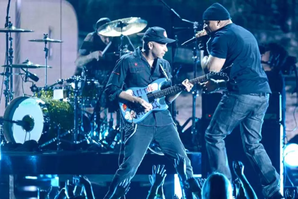 2013 Grammys: LL Cool J, Tom Morello + Travis Barker Perform ‘Whaddup’