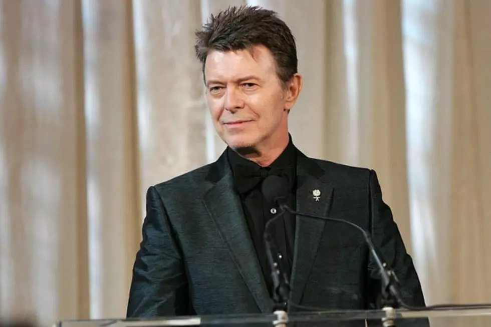 News Bits: David Bowie Rumored to Be Plotting Live Return + More