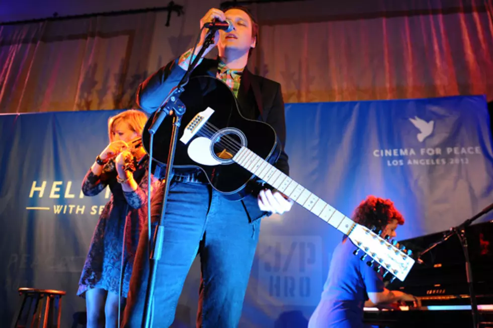 News Bits: Arcade Fire Get &#8216;Really Epic&#8217; on New Album, Mazzy Star Return + More