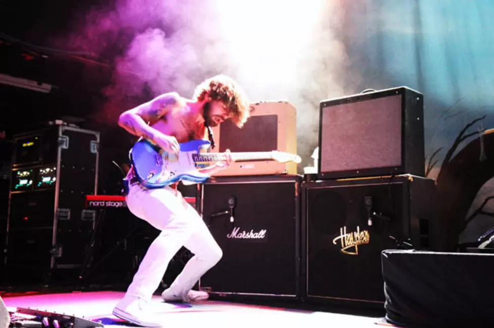 Biffy Clyro Take Brooklyn By Storm With Intimate Performance &#8211; Exclusive Photos