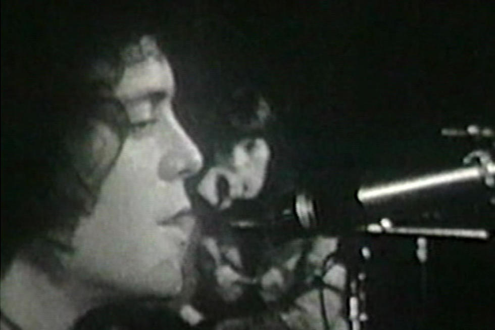 Lost & Found: Lou Reed’s Stripped-Down ‘I’m Waiting for the Man’ From a 1972 French TV Show Is a Sad, Beautiful Thing