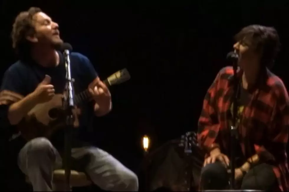 Watch Eddie Vedder and Cat Power Perform Together