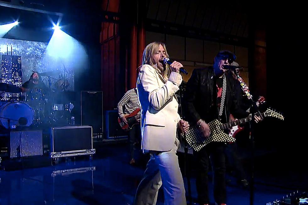 Foo Fighters, Cheap Trick’s Rick Nielsen Rock ‘Stiff Competition’ [Video]
