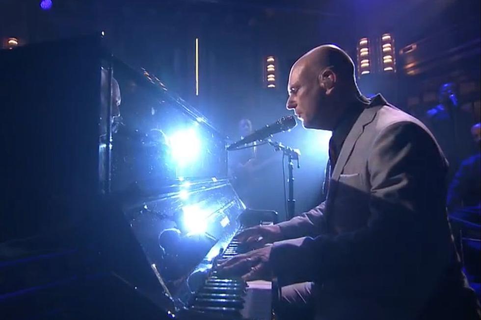 Watch Radiohead’s Philip Selway Perform with the Dap-Kings On ‘The Tonight Show’