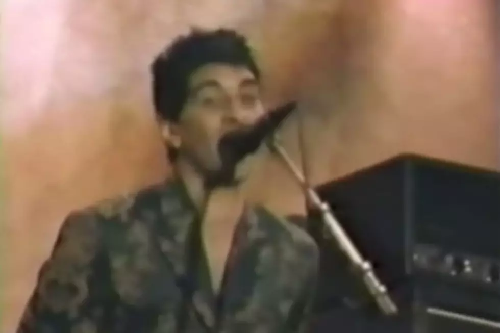 Throwback Thursday: Pat Smear Quit the Foo Fighters in '97