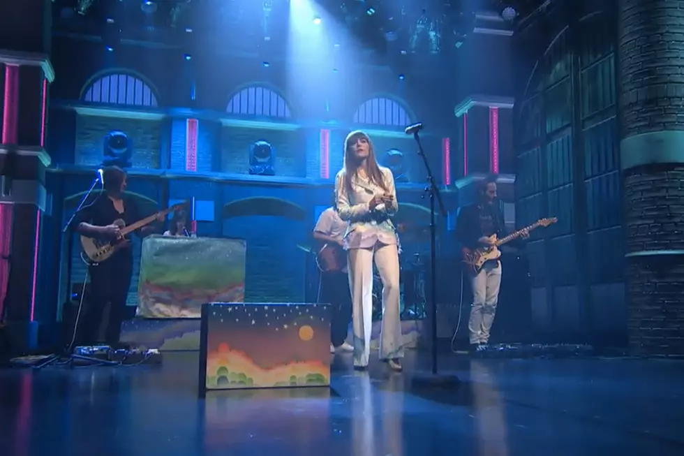 Watch Jenny Lewis Perform 'She's Not Me' On 'Late Night'