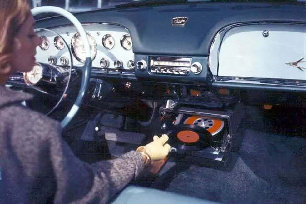 Portable Music: The Early Years – A Turntable for Your Car