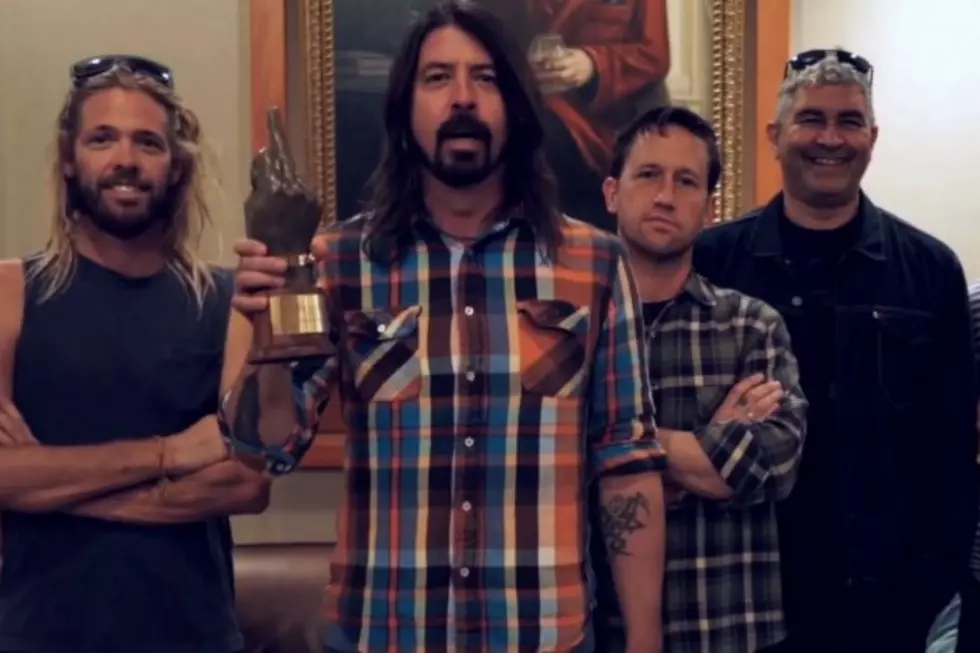 Foo Fighters Win at NME Awards + Reveal Glastonbury Headlining Slot